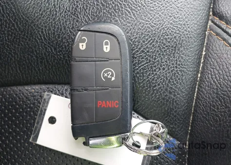 2021 Jeep Compass Limited 4X4 z USA, uszkodzony, nr VIN 3C4NJDCB7MT520275